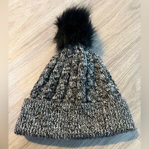 Women’s Lululemon Pom Beanie